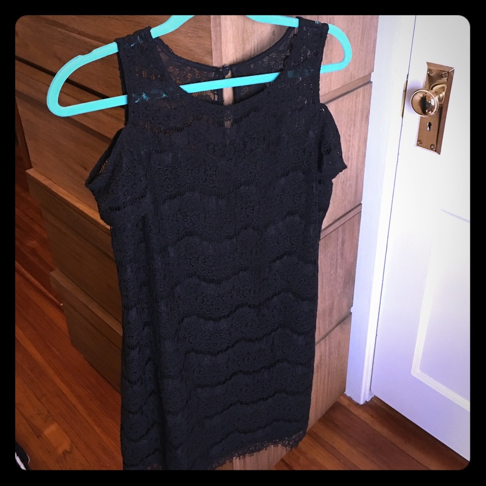 Cold shoulder Lace Dress